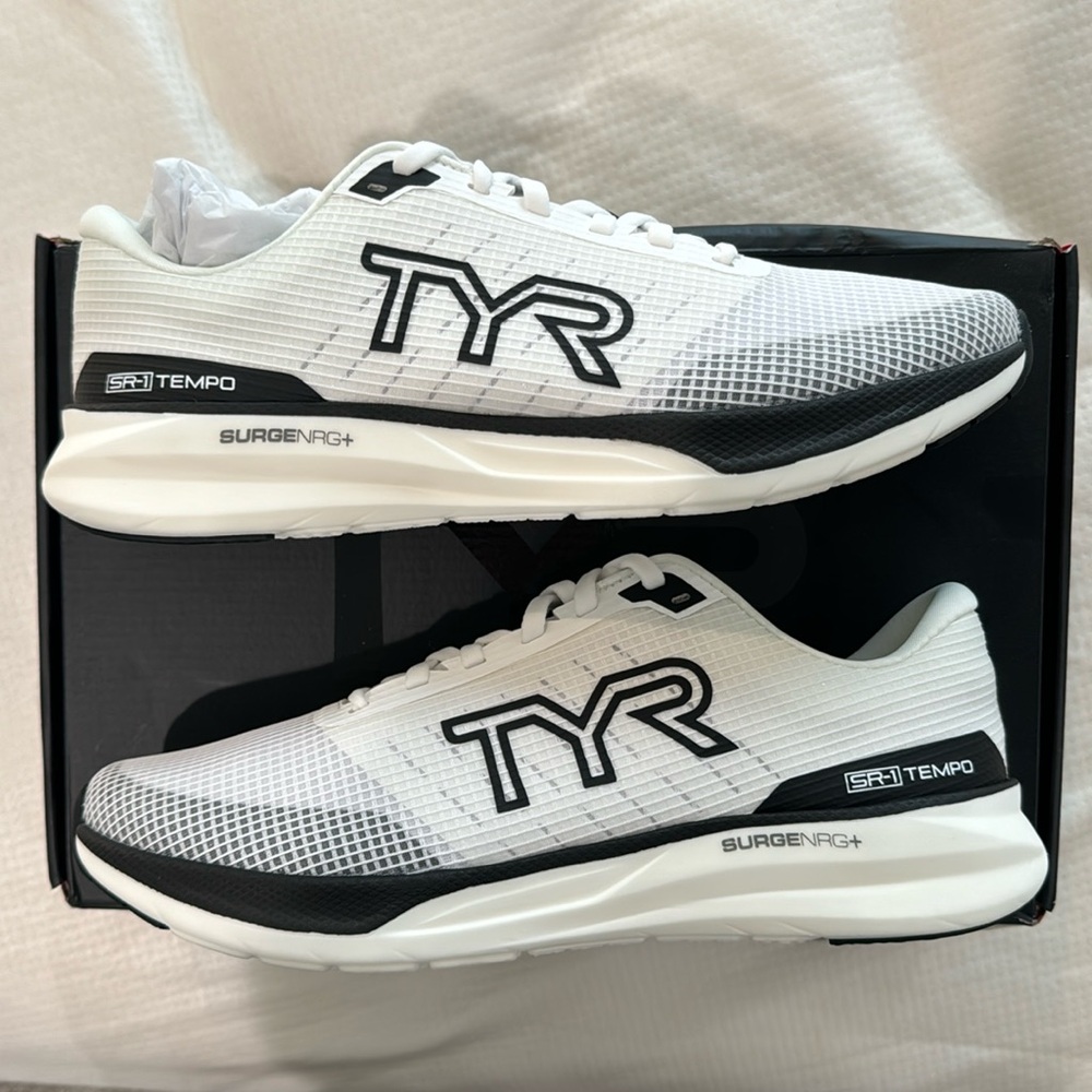 TYR Men's SR-1 Tempo Runner men’s size 11.5 new in box
